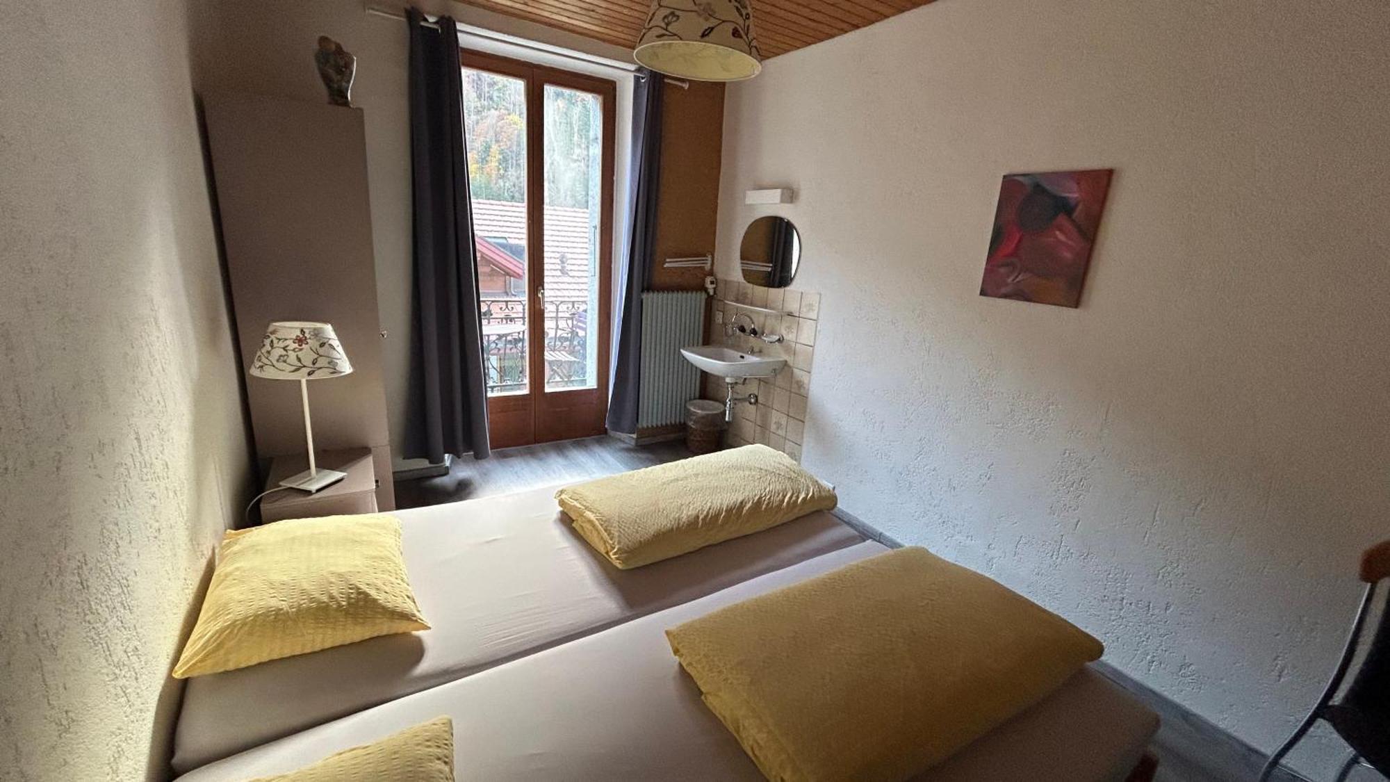 Maison D'Hotes De La Gare Montbovon Стая снимка