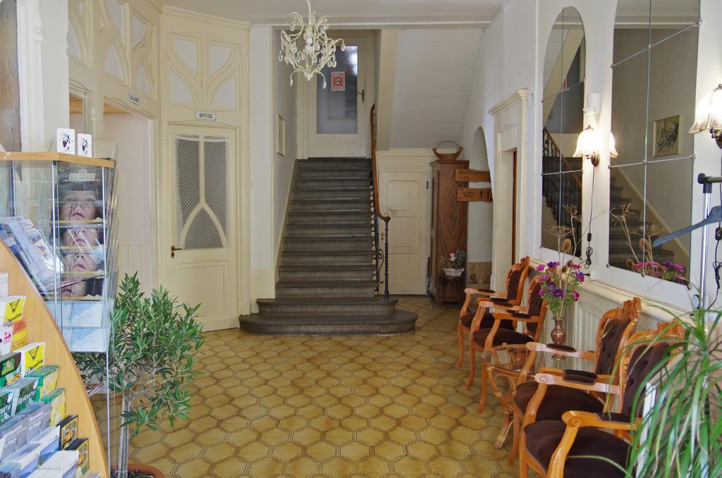 Maison D'Hotes De La Gare Montbovon Екстериор снимка