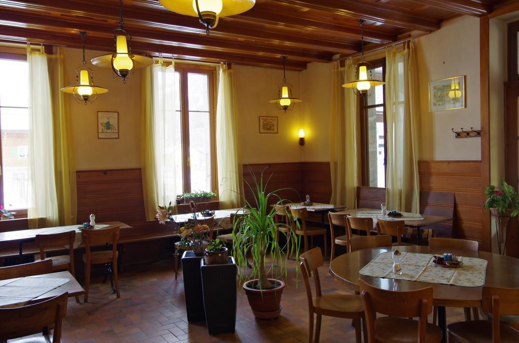 Maison D'Hotes De La Gare Montbovon Екстериор снимка